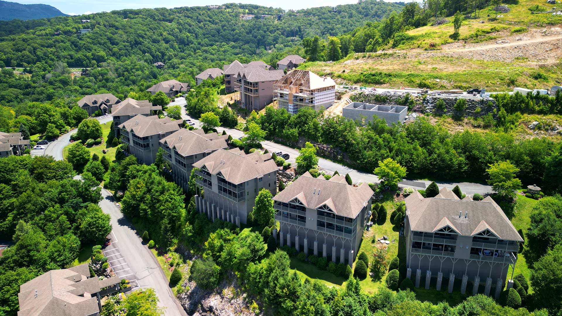 Reserve-3-Condos-24-25