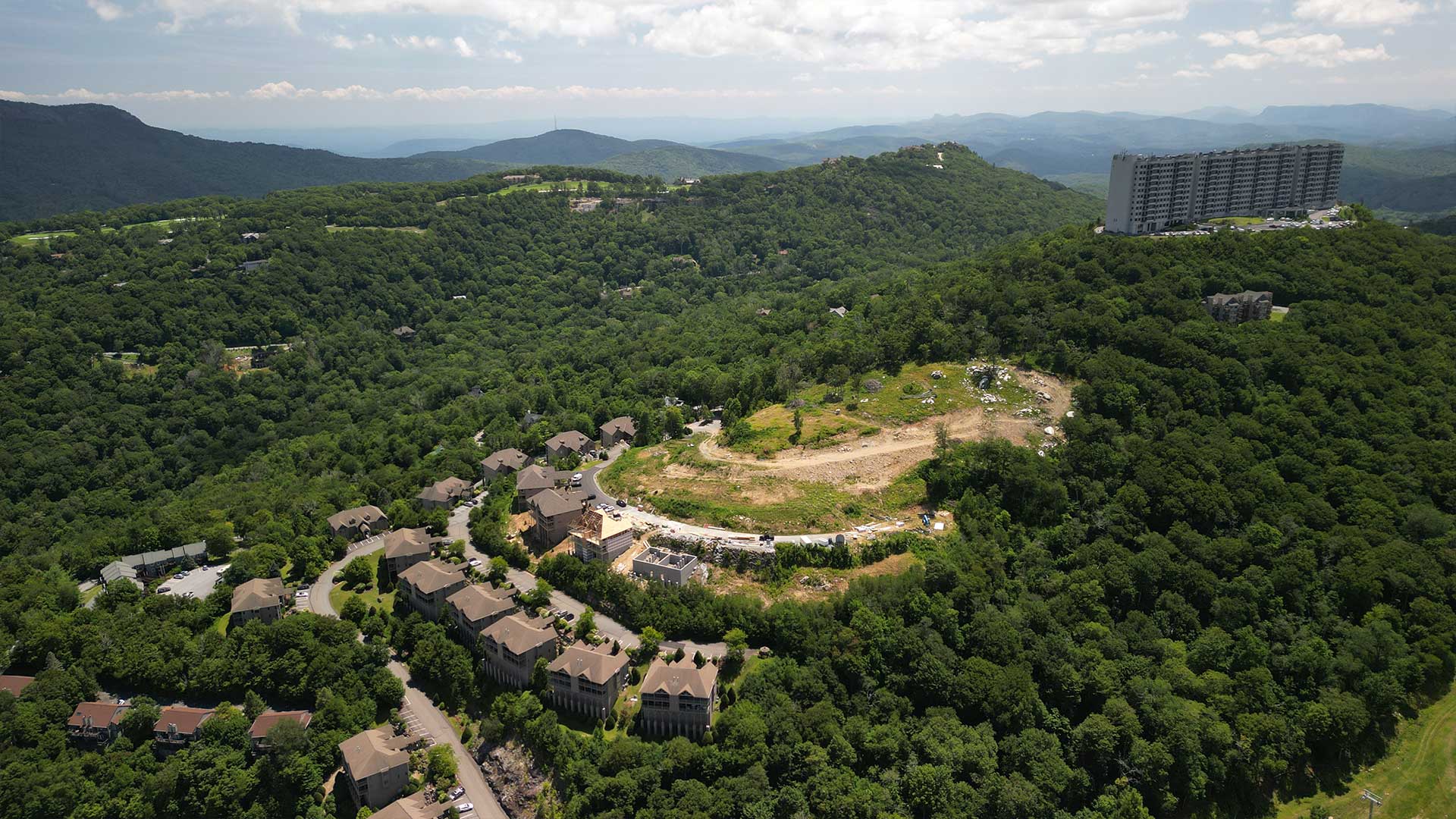 sugar-mountian-condos-reserve-3-for-sale